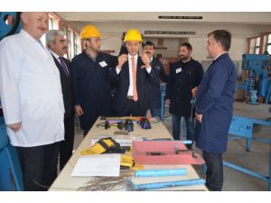 Aytemür, Gürün Mesleki Eğitim Merkezi'ni ziyaret etti