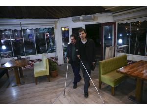 Görme engelliler "okey"de yancı değil oyuncu