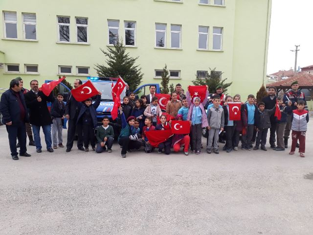 Öğrencilerden jandarmaya ziyaret