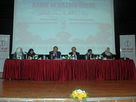 kadın ve aile sempozyumu