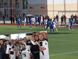 Kadınhanı’nda galibiyet sevinci