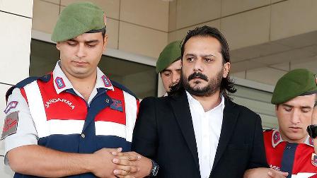 Emrah Serbes'ten, 4,5 milyon liralık tazminat talep edildi