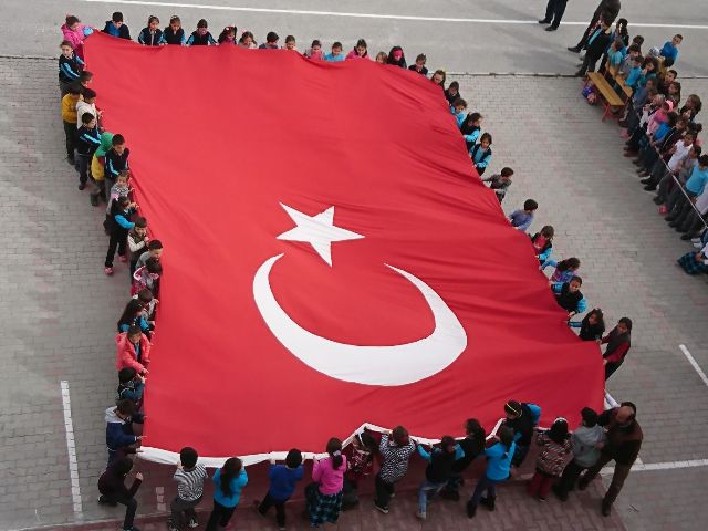 Öğrencilerden Mehmetçiğe destek