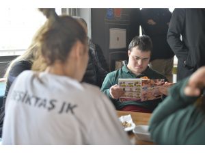 Beşiktaşlı kadın basketbolcular down sendromlu çocuklarla buluştu