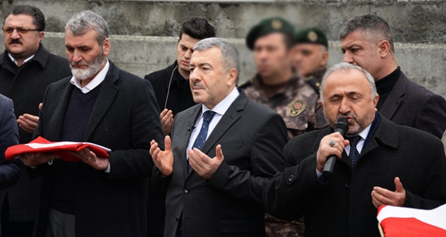 İstanbul’dan 48 Özel Harekat polisi Afrin’e dualarla uğurlandı