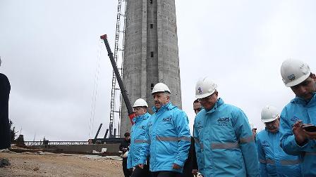 Bakan Arslan Küçük Çamlıca TV-Radyo Kulesi inşaatında incelemelerde bulundu