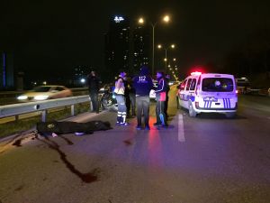 Maltepe'de otomobilin çarptığı genç hayatını kaybetti