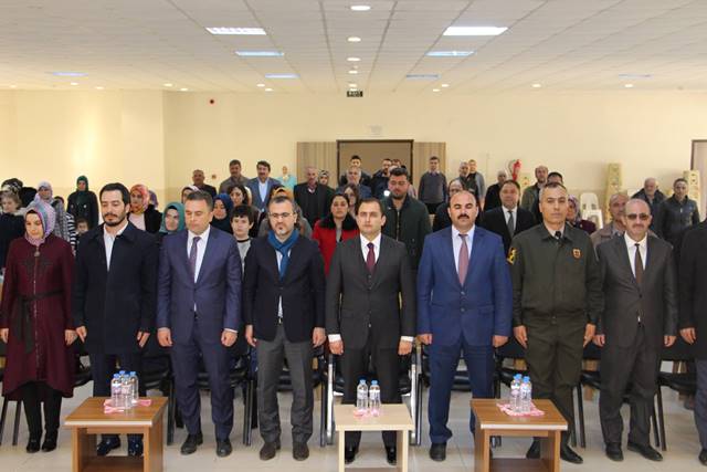 Doğanhisar'da "Bilinçli Aile, Duyarlı Gençlik" konferansı