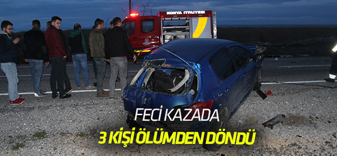 Konya'da otomobil elektrik direğine çarptı: 3 yaralı