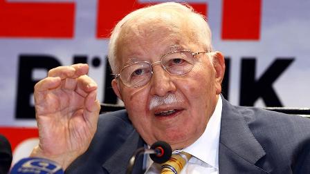 'Dava'ya atılan imza: Erbakan