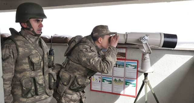 Mehmetçik Kars’ta eksi 15 derece soğukta nöbette