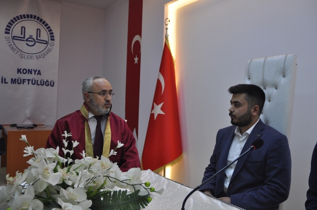 Müftü ilk nikâhı kıydı