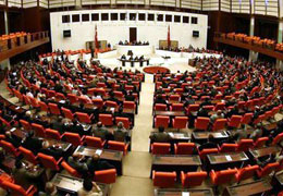 AK Parti mayında ertelemeye gitmiyor