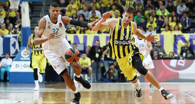 Vesely, Avrupa Ligi'nde sezonun en iyi 5'inde