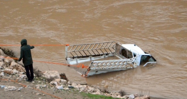 Düğün günü canından oldu