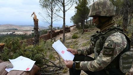 Mehmetçik'ten öğrenci ve öğretmenlere teşekkür
