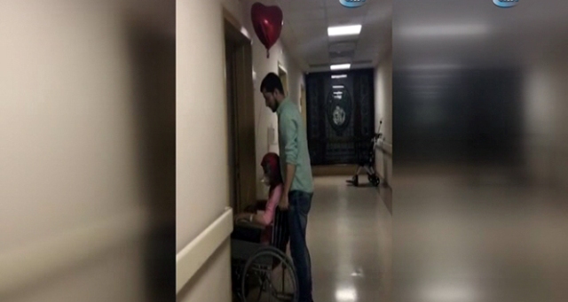 Herkesin aşkını konuştuğu adam kanserli eşini döverek hastanelik etti