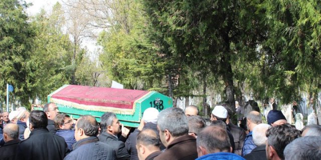 Halit Barkale vefat etti
