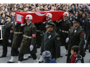 Şehitlerimizi uğurluyoruz