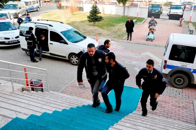 Konya’daki uyuşturucu operasyonunda 5 kişi tutuklandı