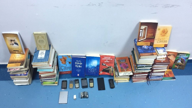 Pensilvanya'dan Gönderilen "Bylock" Telefonu Fetö Operasyonunda Ele Geçirildi