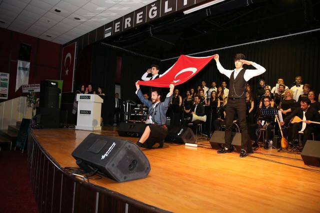 Bugünkü türküler Afrin için