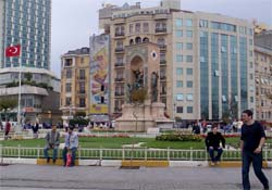 Taksim'e camiye onay çıktı