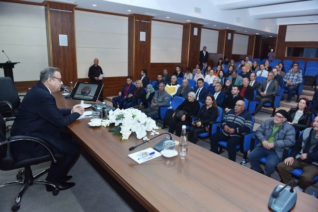 Vali Su, şehit ailelerini Konya ve Çanakkale'ye uğurladı
