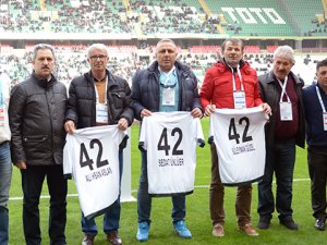 Efsanelere vefa devam etti