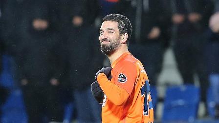 Arda Turan takımdan ayrı çalıştı
