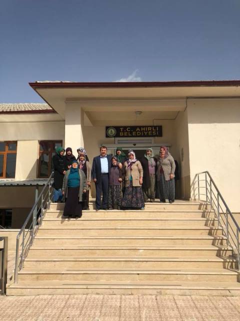 Kadınlardan Başkan Akgül’e teşekkür ziyareti