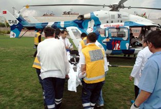 Yaralı mimar helikopterle sevk edildi