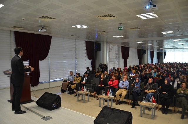6. Karatay Konferansları’nda “Çocuk İhmal Ve İstismarı” Konulu Panel Düzenlendi