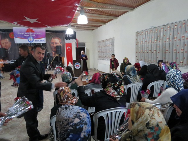 Yalıhüyük'te "Her kadın bir annedir" programı