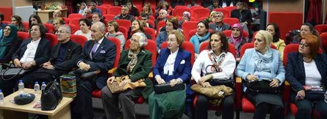 Salı Sohbetleri’nde “Kadın Hakları” dile geldi.
