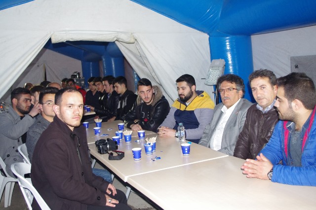 Muhabirlerden şehit ailesine ziyaret