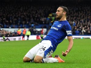 Cenk Tosun'un performansı İngiliz basınında