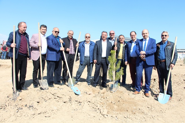 Karatay Belediyesi Personeli, Hatıra Koruluğuna  Ağaç Dikti