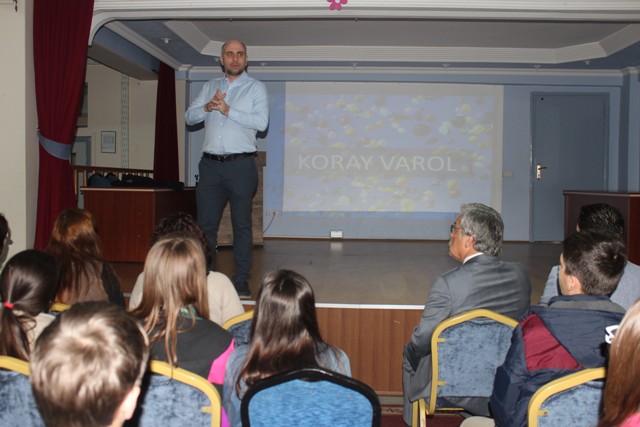 Koray Varol Konya’da seminere katıldı