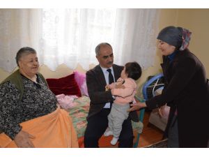 Başkan Aydın'dan Uzunkaya ailesine yardım