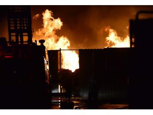 GÜNCELLEME - Çanakkale'de sebze ve meyve halinde yangın