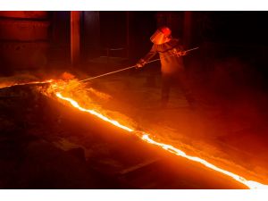 DÜZELTME- "KARDEMİR'de hedef 3,5 milyon ton üretim" başlıklı haberimizin spot ve giriş cümlesinde yer alan "yıl sonunda 3,5 milyon ton üretim" ifadesi "gelecek yıl sonunda 3,5 milyon ton üretim&