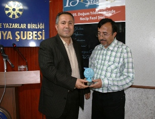 TYB’de Necip Fazıl’ın şiiri konuşuldu