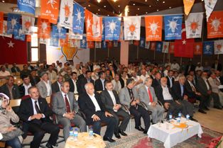 Nafiz Solak İlçe Başkanı seçildi