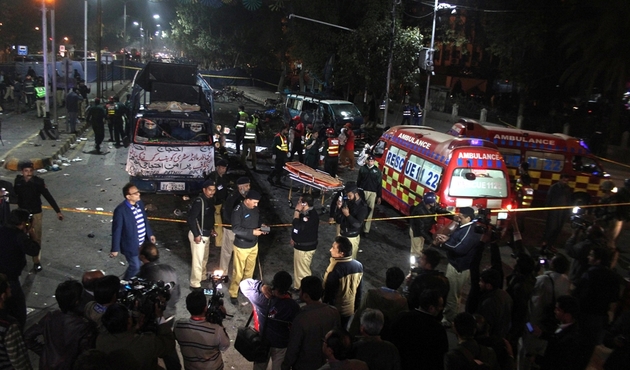 Pakistan’da intihar saldırısı: 7 ölü, 18 yaralı...