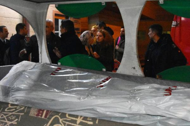 Melike Kuvvet'in Cenazesini Konya'da Annesi Karşıladı