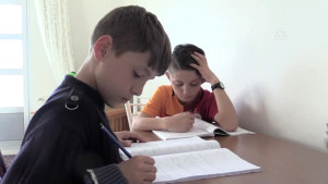 Kimsesiz Çocuklar Harçlıklarını Mehmetçik Vakfı'na Bağışladı