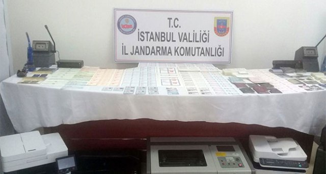 Jandarmadan sahte belge yapan çeteye operasyon