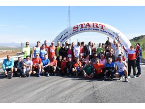 Batman'da şehitler anısına "2. Uluslararası Yarı Maratonu"