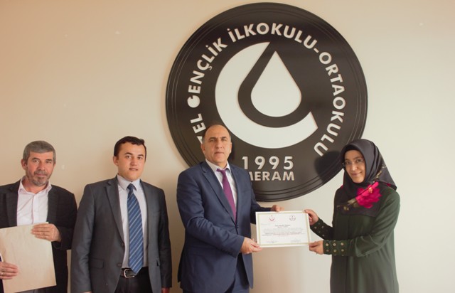 Özel Gençlik, beslenmeye dikkat ediyor